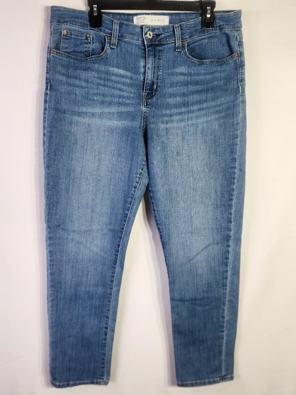 Levi Strauss Tapered Leg Light Wash Mid Rise Boyfriend Blue Jeans – Size 16